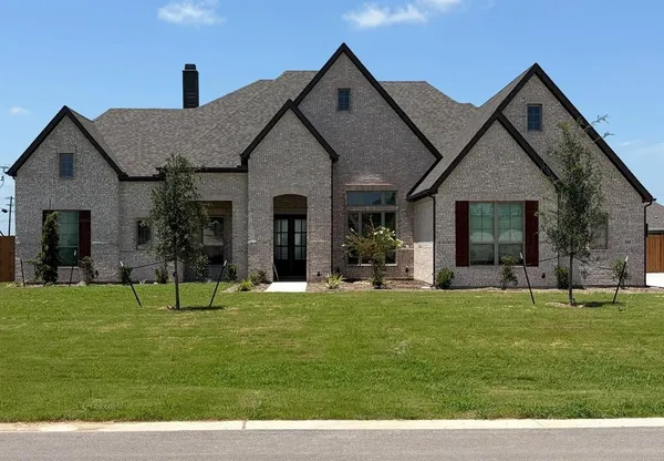 $799,990 | 141 Lavish Lane, Lorena, TX 76655