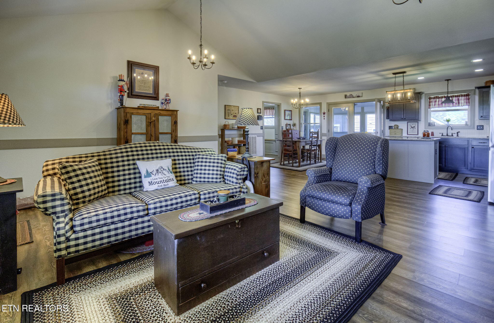 2045 Kings View Loop Seymour, TN 37865 - Photo 11 of 60 IMG_4932