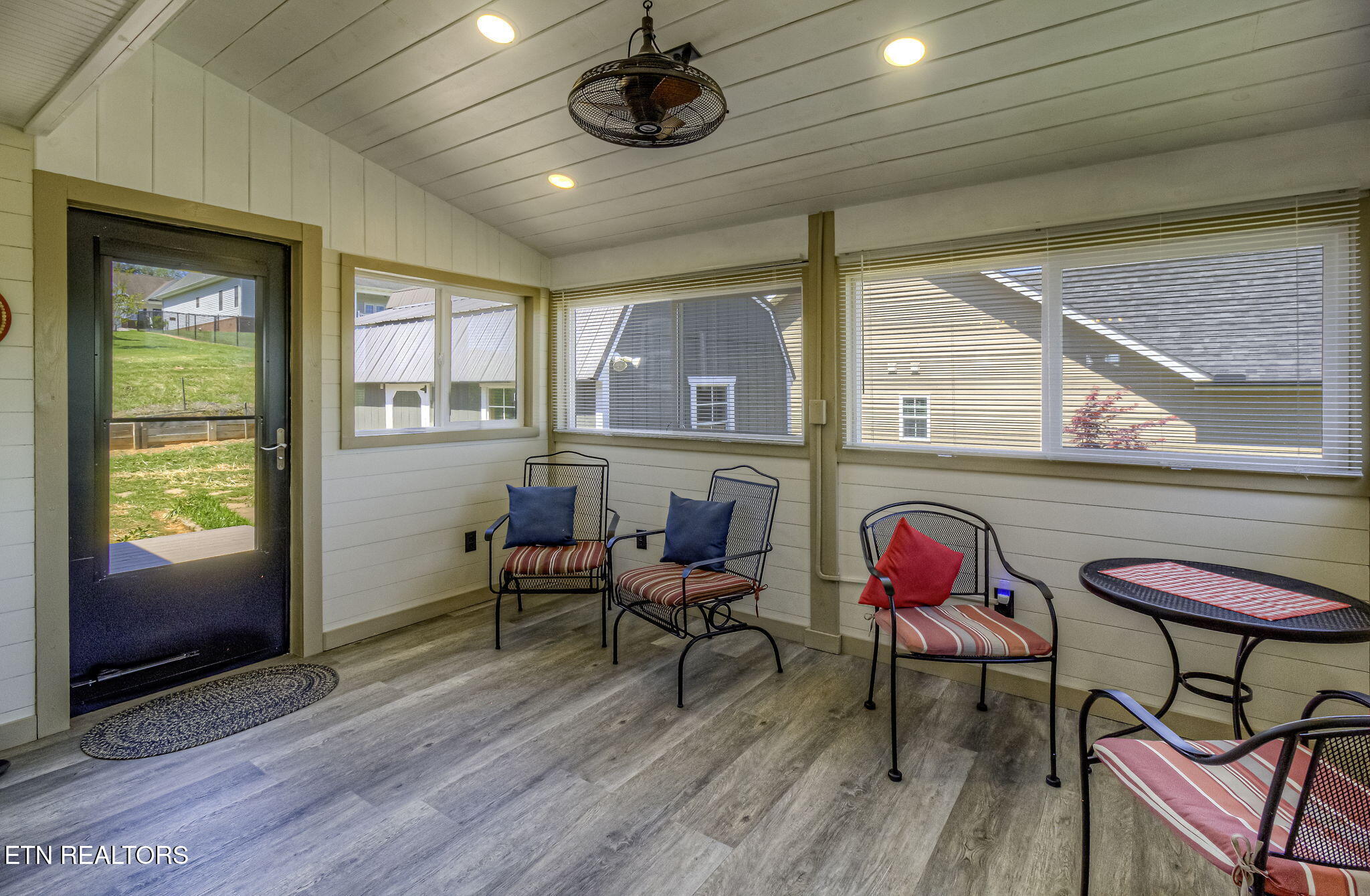 2045 Kings View Loop Seymour, TN 37865 - Photo 23 of 60 IMG_4977