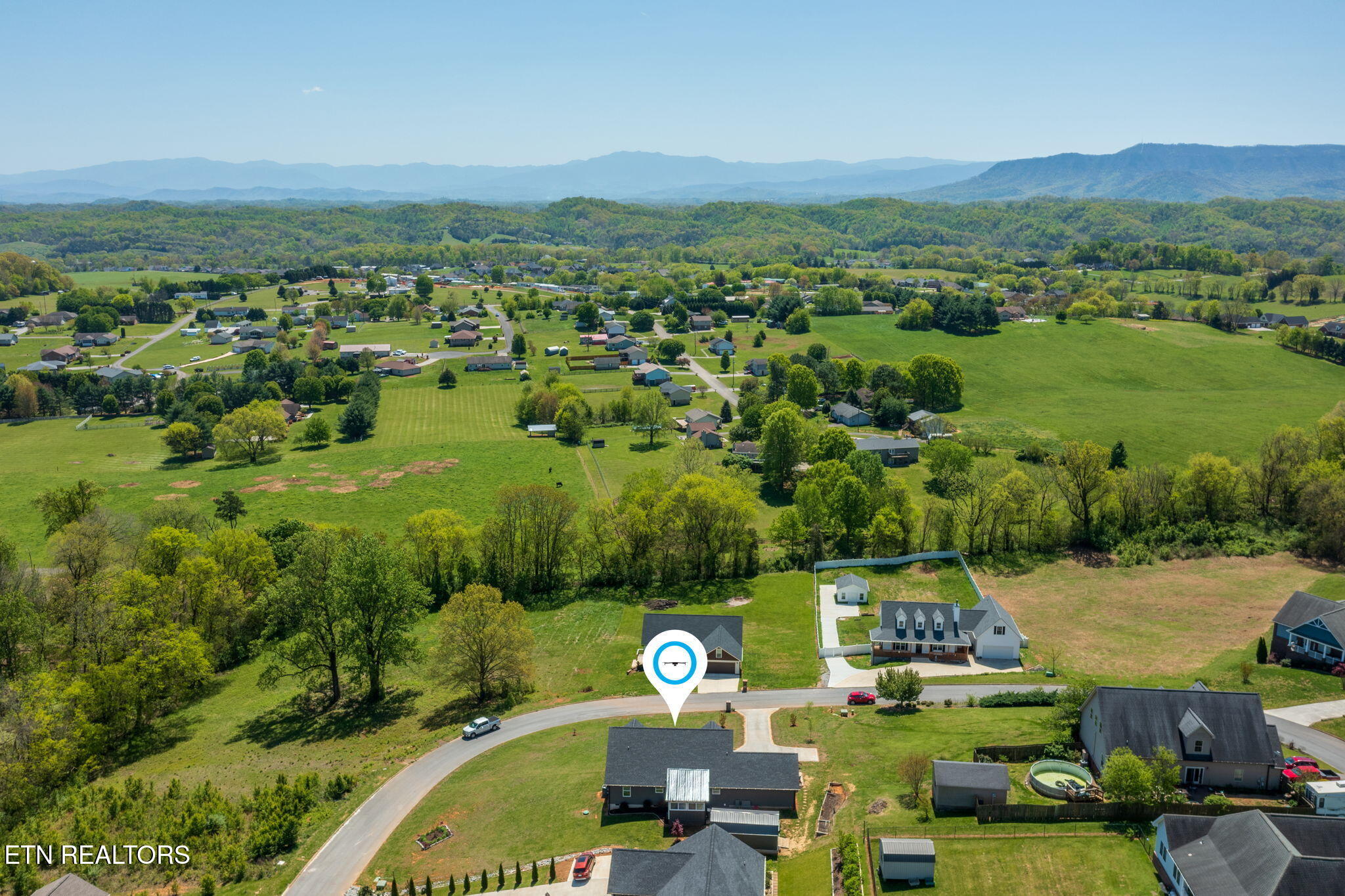 2045 Kings View Loop Seymour, TN 37865 - Photo 56 of 60 homesandvideos aerials-11421m