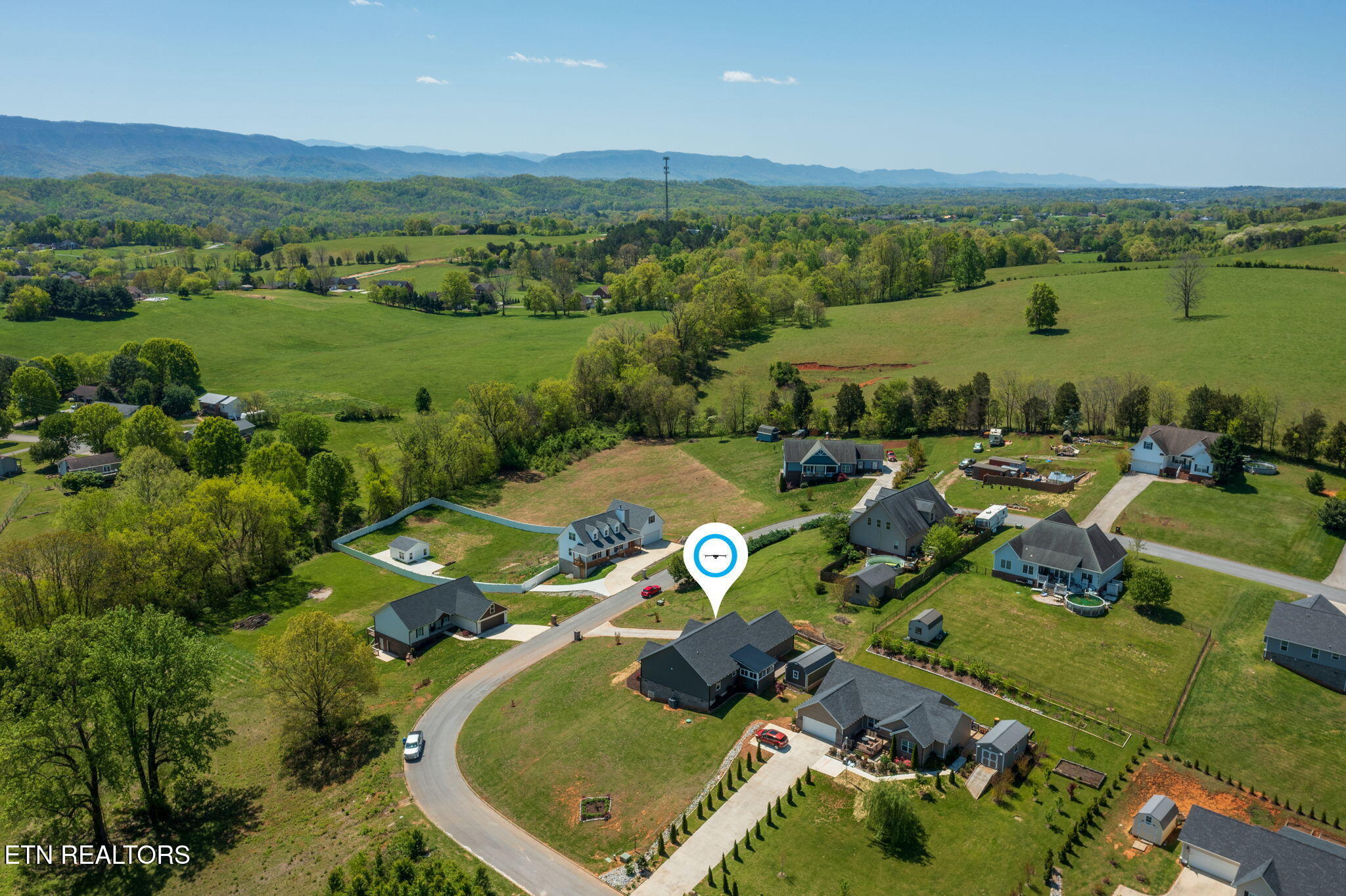 2045 Kings View Loop Seymour, TN 37865 - Photo 58 of 60 homesandvideos aerials-11423m