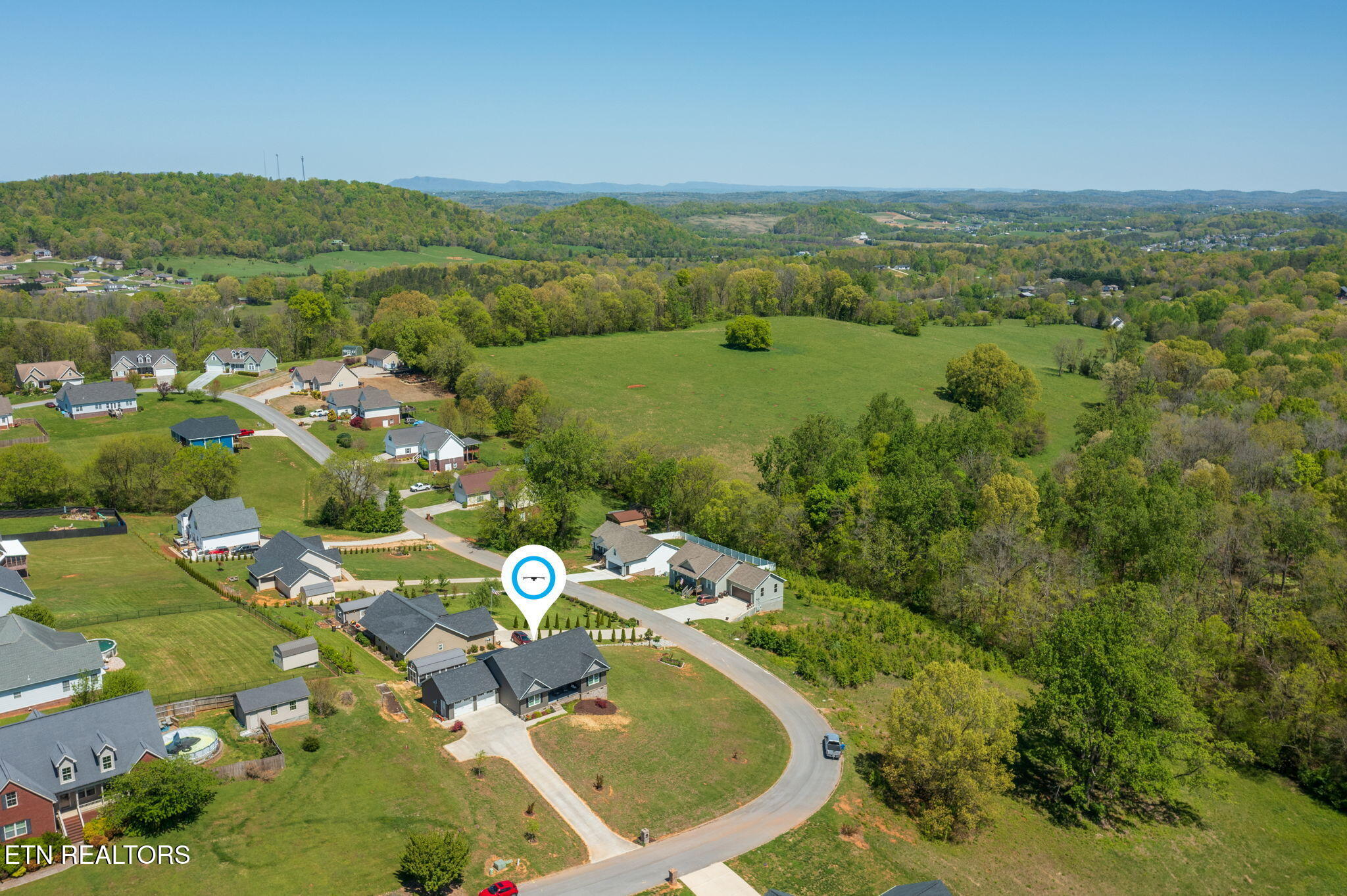 2045 Kings View Loop Seymour, TN 37865 - Photo 59 of 60 homesandvideos aerials-11424m