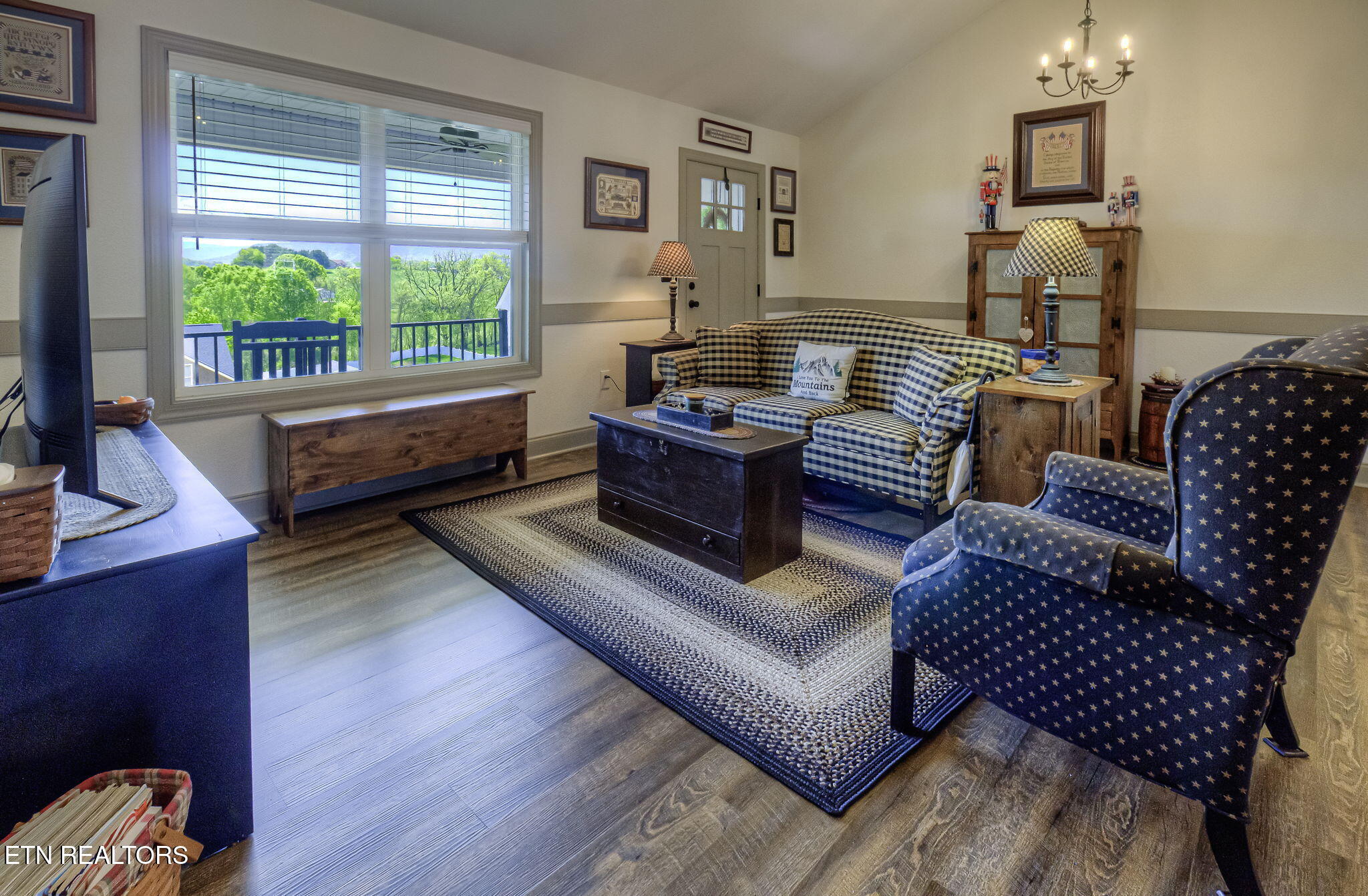 2045 Kings View Loop Seymour, TN 37865 - Photo 10 of 60 IMG_4929