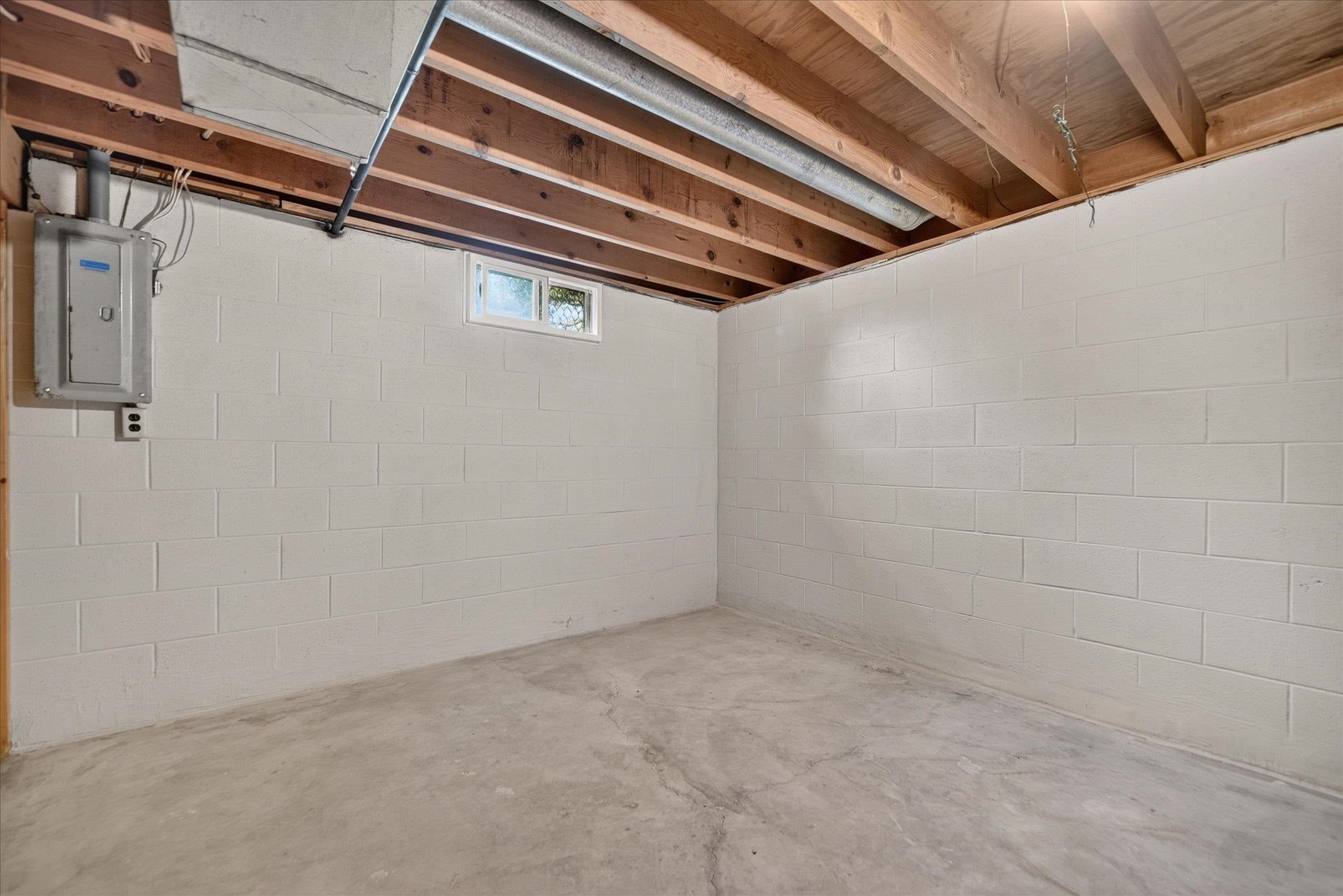 214 South Reed Street Ashley, MI 48806 - Photo 33 of 43 Gallery Image 33