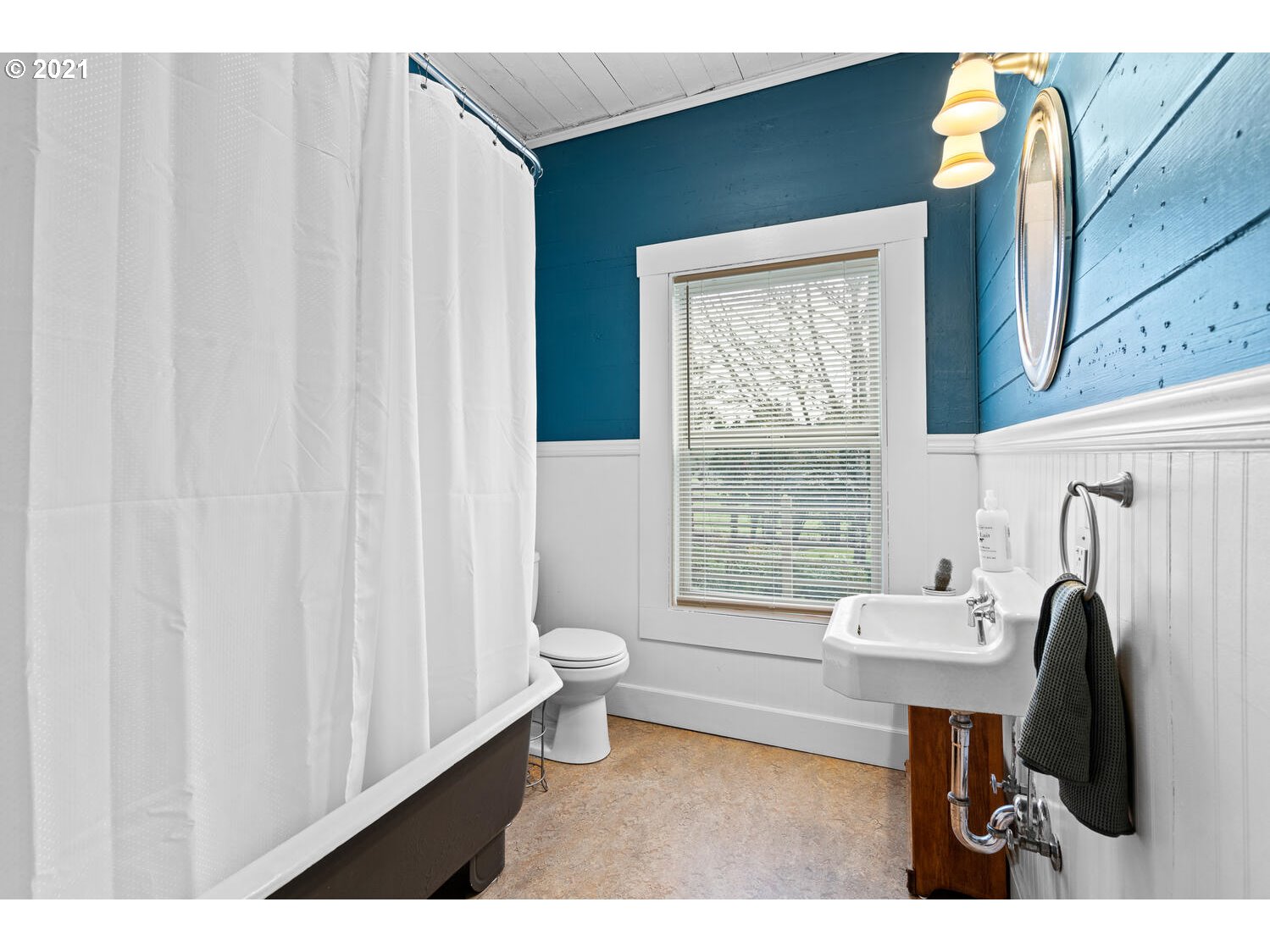 33808 Slavens Road Warren, OR 97053 - Photo 12 of 32 Gallery Image 12