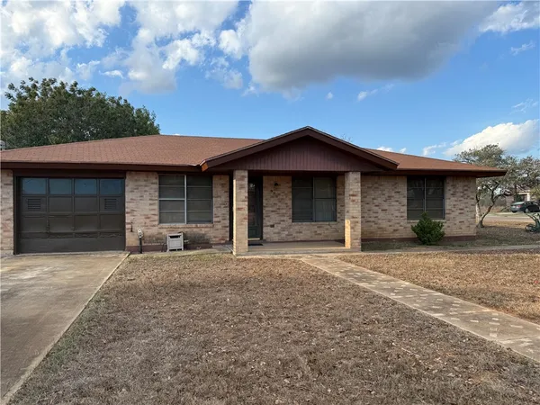 $105,000 | 727 Barton Street, Benavides, TX 78341