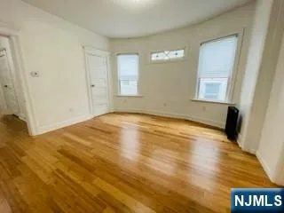 $3,300 | 169 Hillside Avenue, Glen Ridge, NJ 07028