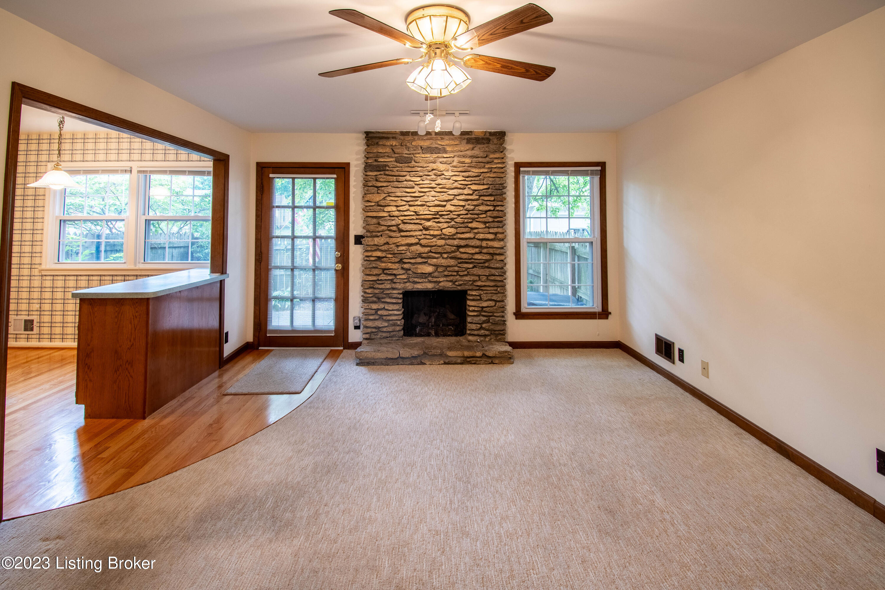 9802 Reynolda Road Louisville, KY 40223 - Photo 9 of 40 DSC_5978-HDR