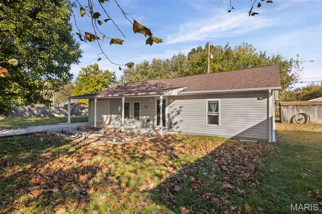 $170,000 | 304 Indiana Avenue, South Roxana, IL 62087