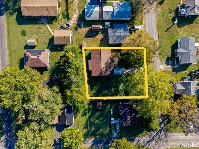 $170,000 | 304 Indiana Avenue, South Roxana, IL 62087