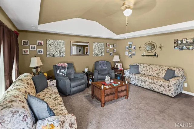 $170,000 | 304 Indiana Avenue, South Roxana, IL 62087