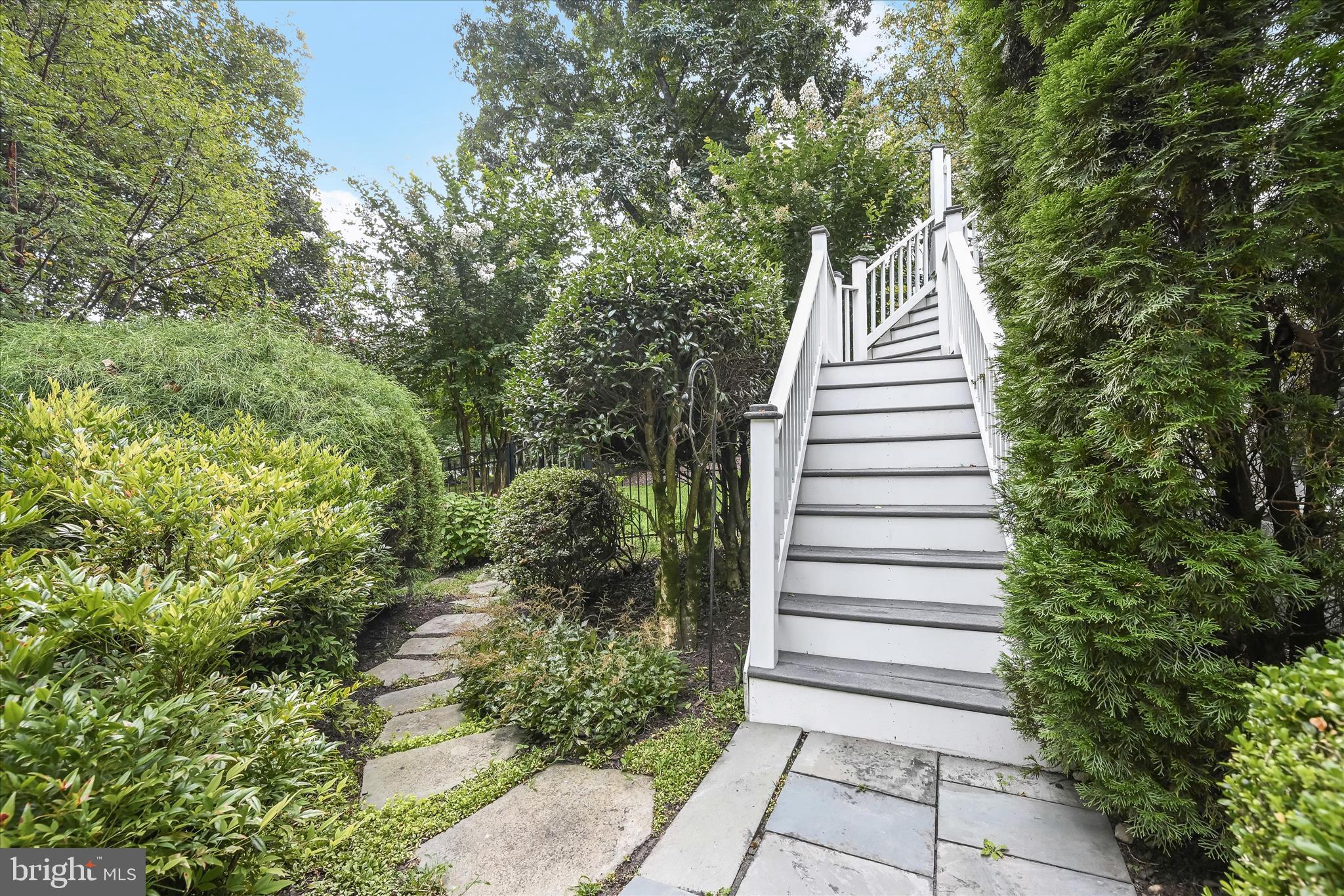 20521 Riggs Hill Way Brookeville, MD 20833 - Photo 12 of 34 Rear Landscaping