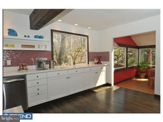 110 Pugh Road Wayne, PA 19087 - Photo 5 of 12