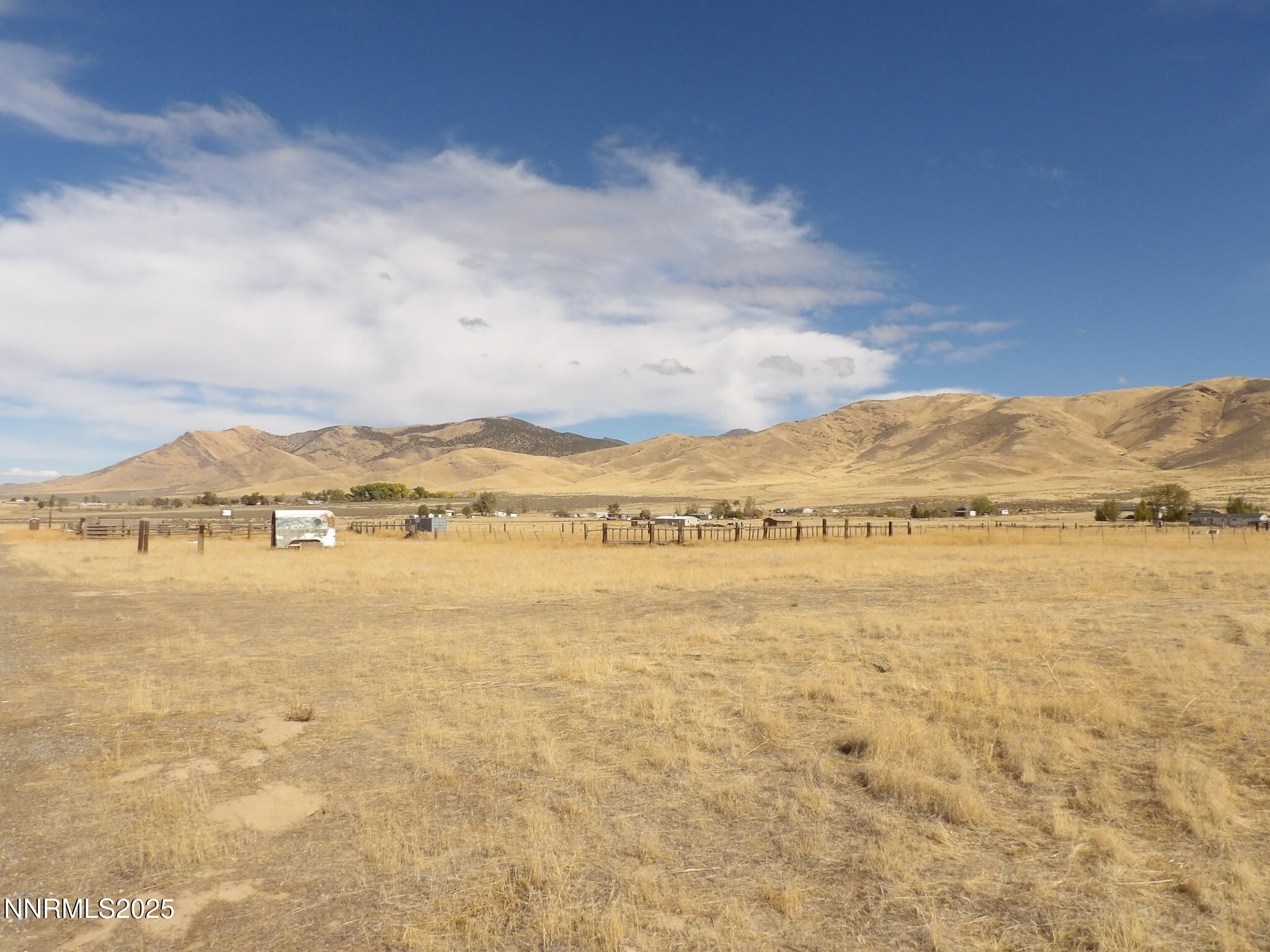 15948 South Grass Valley Road Winnemucca, NV 89445 - Photo 11 of 20 a view of an ocean