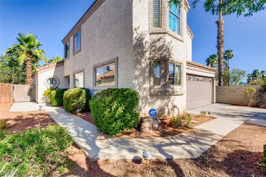2700 Riley Oaks Court Las Vegas, NV 89108 - Photo 5 of 50