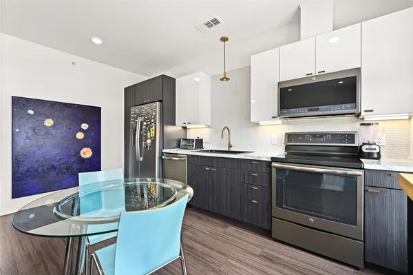 $1,600 | 4361 South Congress Avenue, Unit 228, Austin, TX 78745