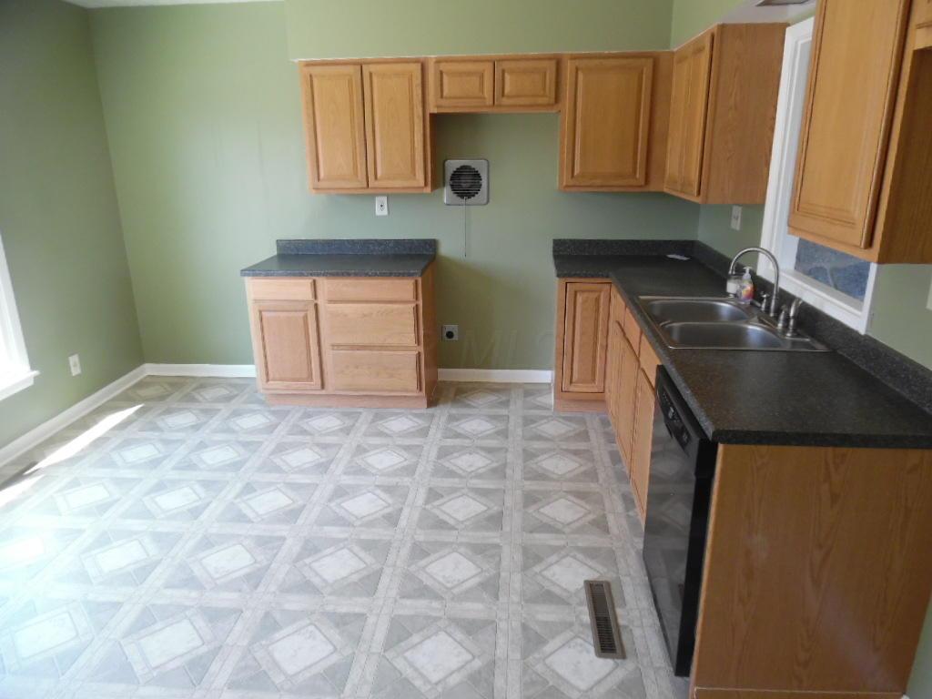 155 Topsfield Road Columbus, OH 43228 - Photo 5 of 27 Gallery Image 5