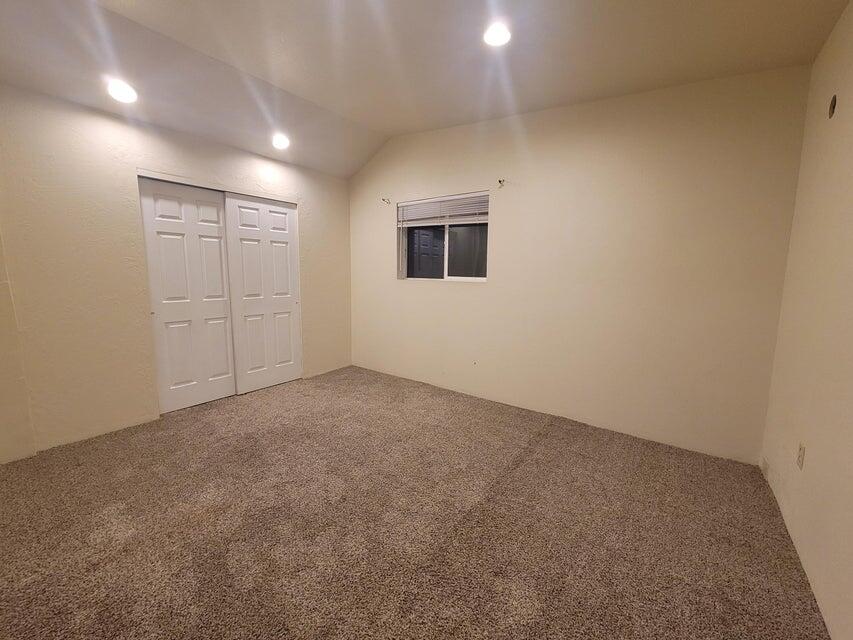 2104 Spring Street Medford, OR 97504 - Photo 14 of 24 11