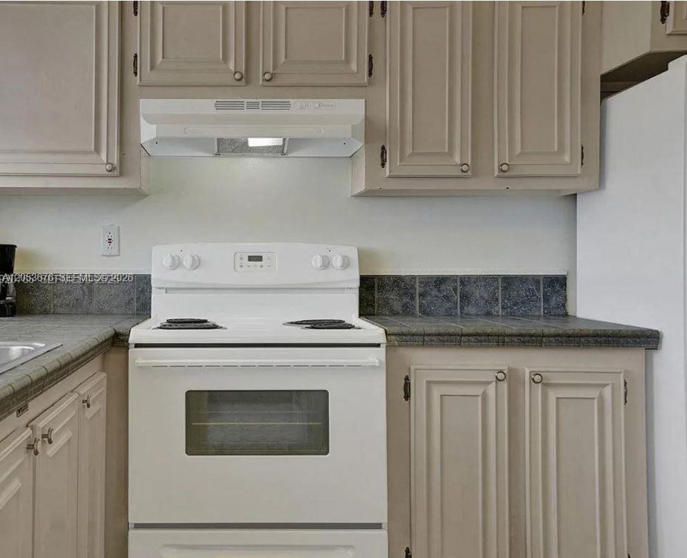 4047 Northwest 16th Street, Unit 403 Lauderhill, FL 33313 - Photo 6 of 25