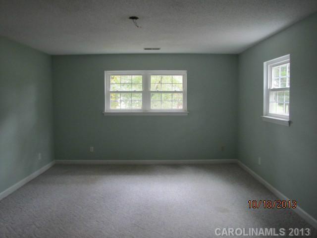 11332 Idlewild Road Matthews, NC 28105 - Photo 7 of 14 Gallery Image 7