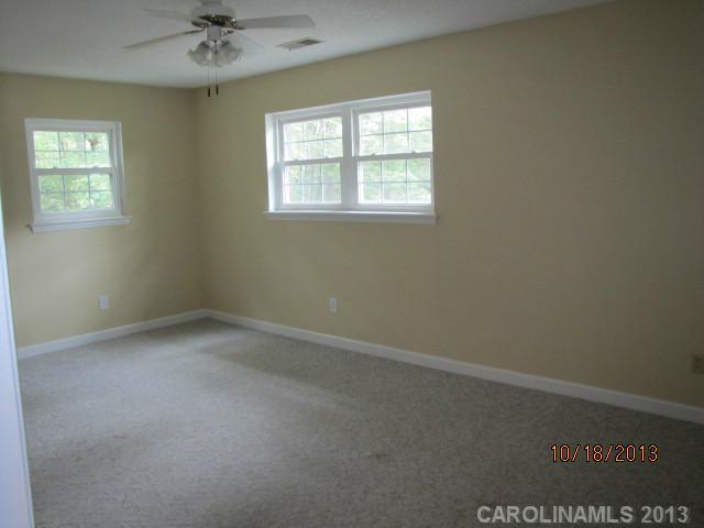 11332 Idlewild Road Matthews, NC 28105 - Photo 10 of 14 Gallery Image 10