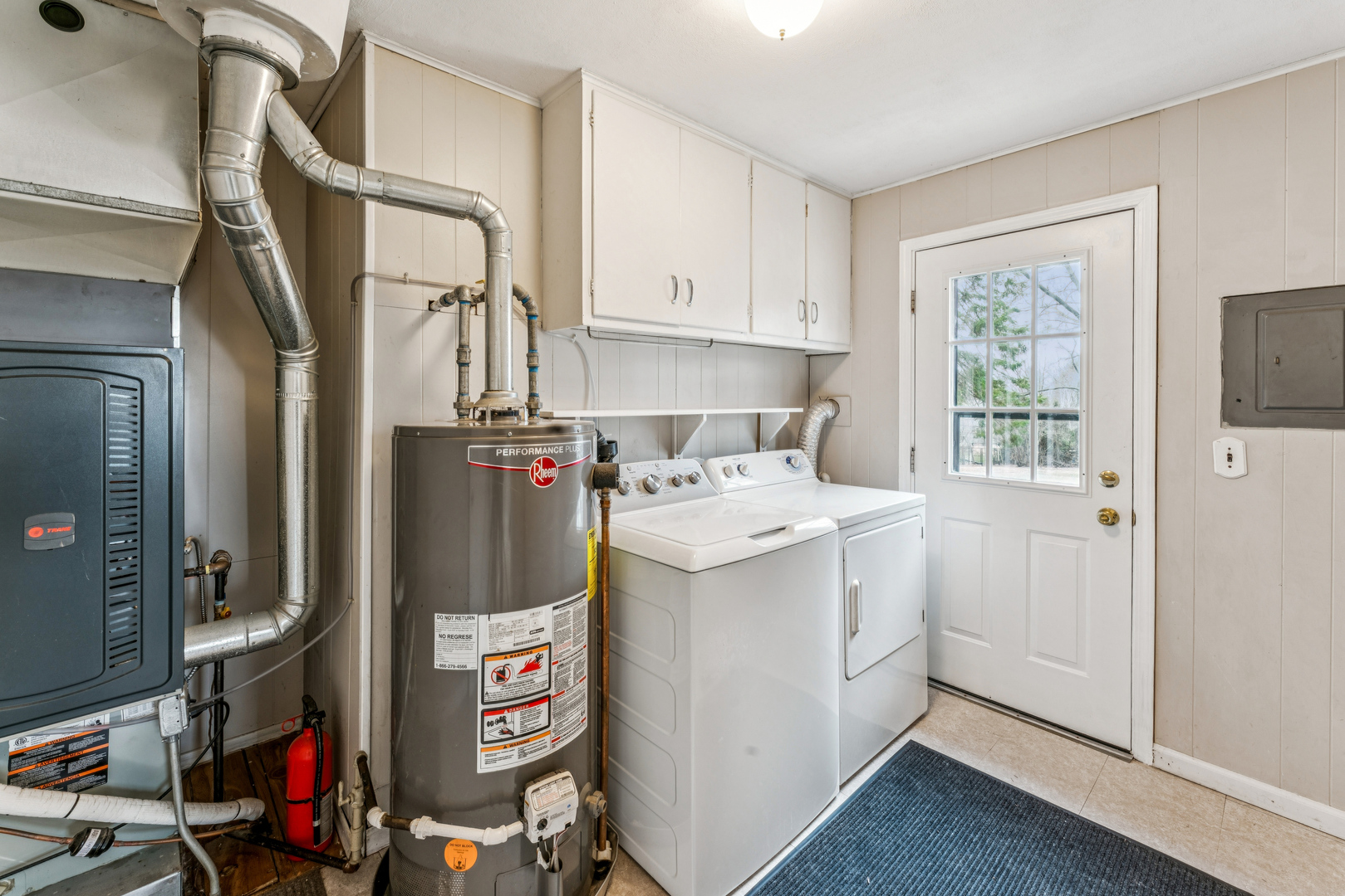 1484 North Hicks Road Palatine, IL 60067 - Photo 17 of 25 Gallery Image 17