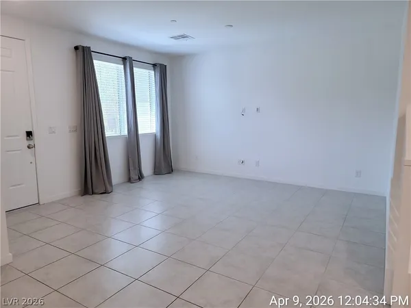 $2,000 | 965 Nevada State Drive, Unit 29103, Henderson, NV 89002