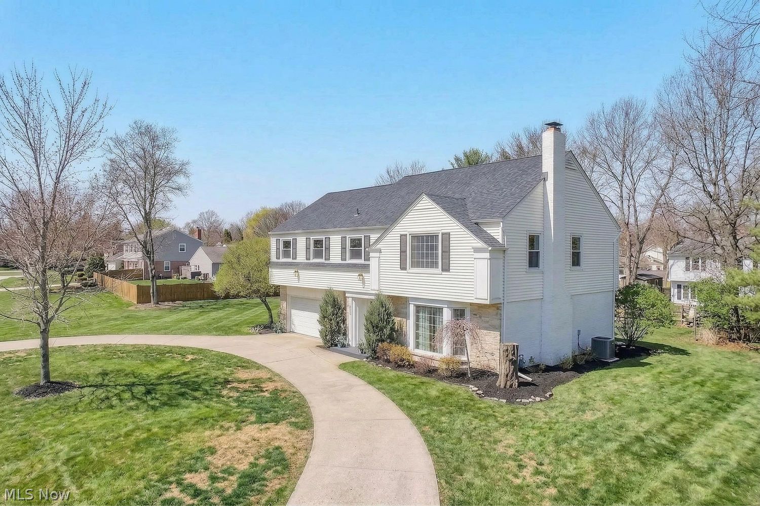 2385 Ridgewood Road Akron, OH 44313 - Photo 2 of 50 Welcome Home!