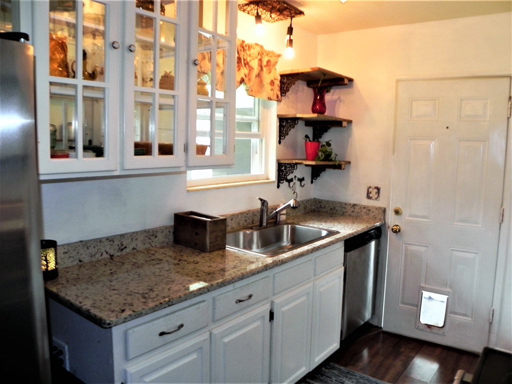 1107 Decatur Street Dothan, AL 36301 - Photo 4 of 25