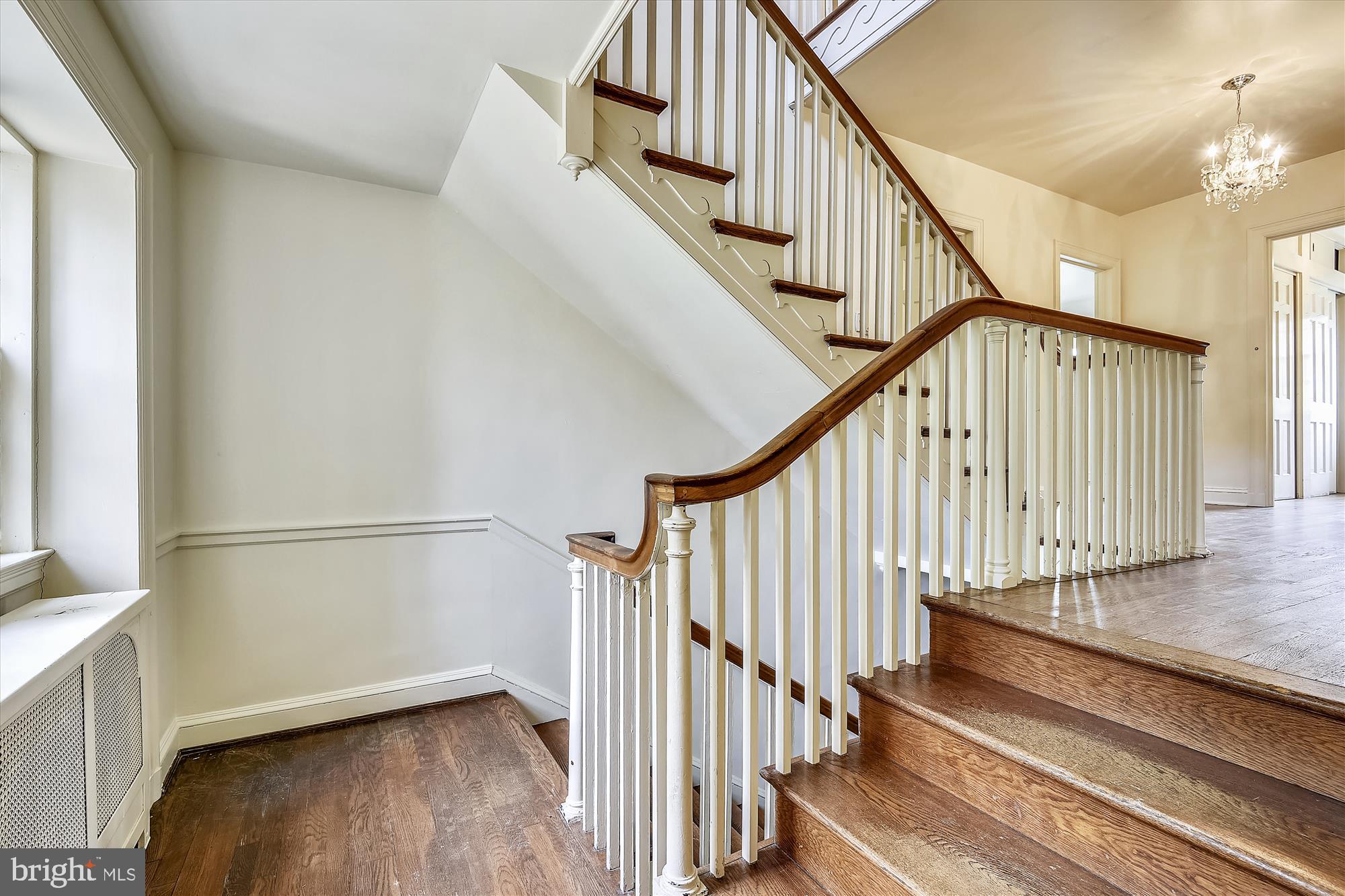 4303 Rugby Road Baltimore, MD 21210 - Photo 28 of 57 Second Floor Landing