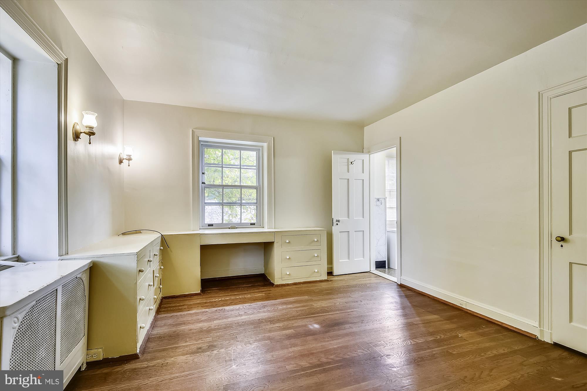 4303 Rugby Road Baltimore, MD 21210 - Photo 32 of 57 Bedroom 2