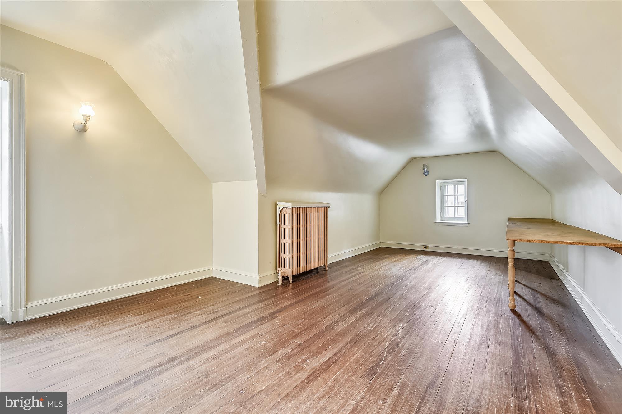 4303 Rugby Road Baltimore, MD 21210 - Photo 42 of 57 Bedroom 5 -- Expansive!