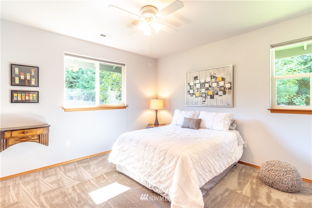 7851 East Grapeview Loop Road Allyn, WA 98524 - Photo 14 of 25 Gallery Image 14