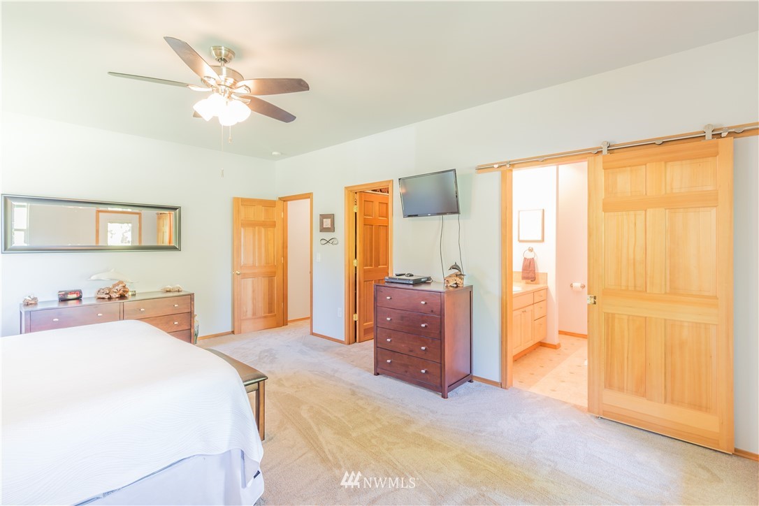 7851 East Grapeview Loop Road Allyn, WA 98524 - Photo 17 of 25 Gallery Image 17
