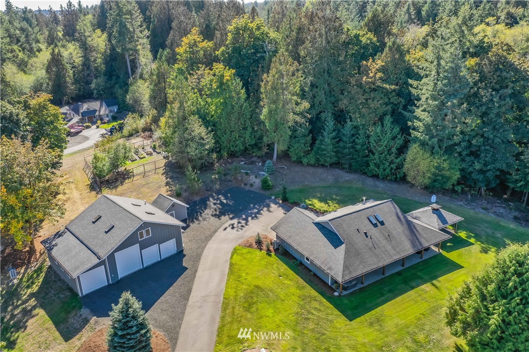 7851 East Grapeview Loop Road Allyn, WA 98524 - Photo 4 of 25 Gallery Image 4