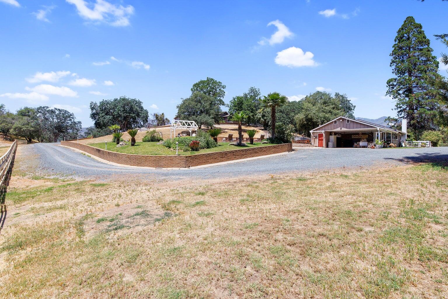44223 Balch Park Road Springville, CA 93265 - Photo 15 of 110 103