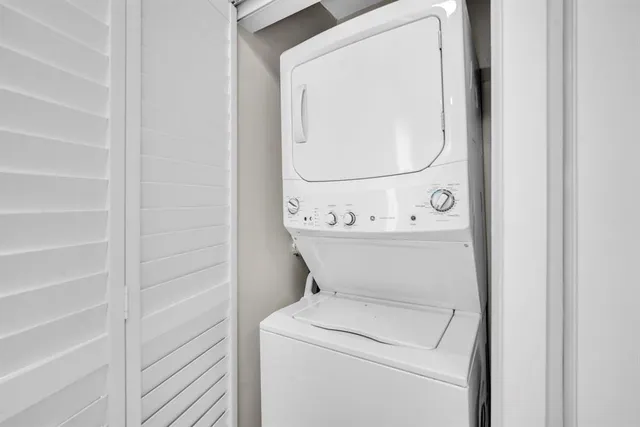 $3,900 | 3571 Magellan Circle, Unit 3434, Aventura, FL 33180