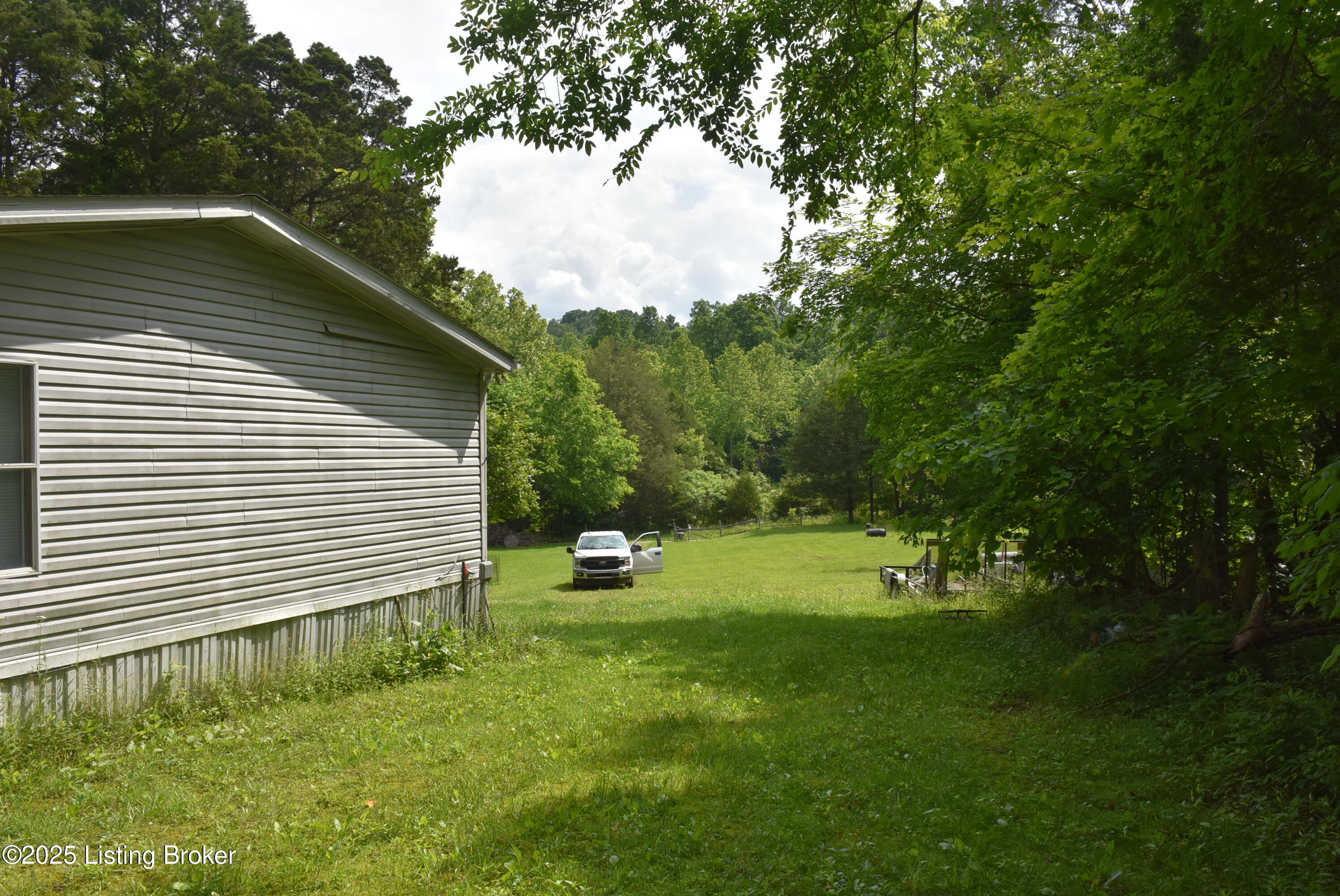 3015 Chestnut Grove Road Columbia, KY 42728 - Photo 12 of 37 DSC_9203