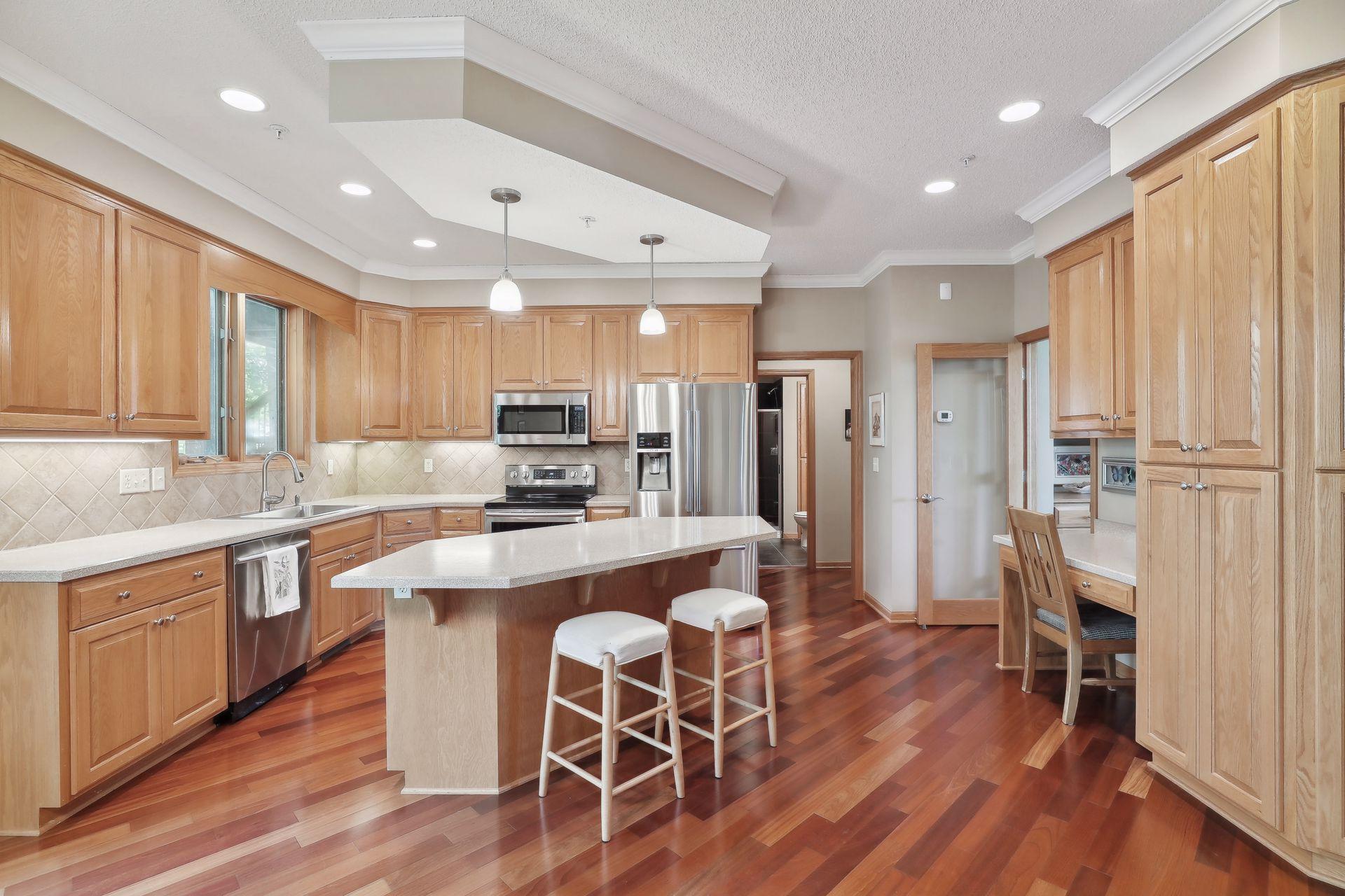 621 Cascade Drive Chaska, MN 55318 - Photo 13 of 60