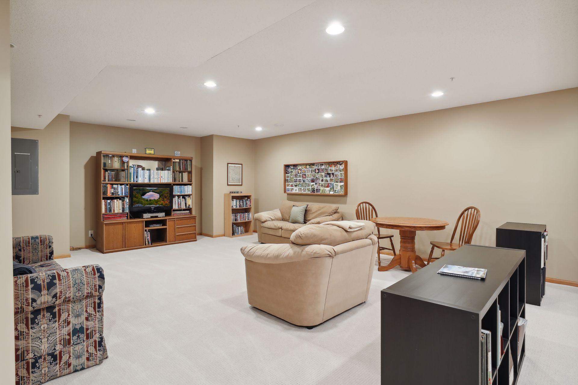 621 Cascade Drive Chaska, MN 55318 - Photo 34 of 60