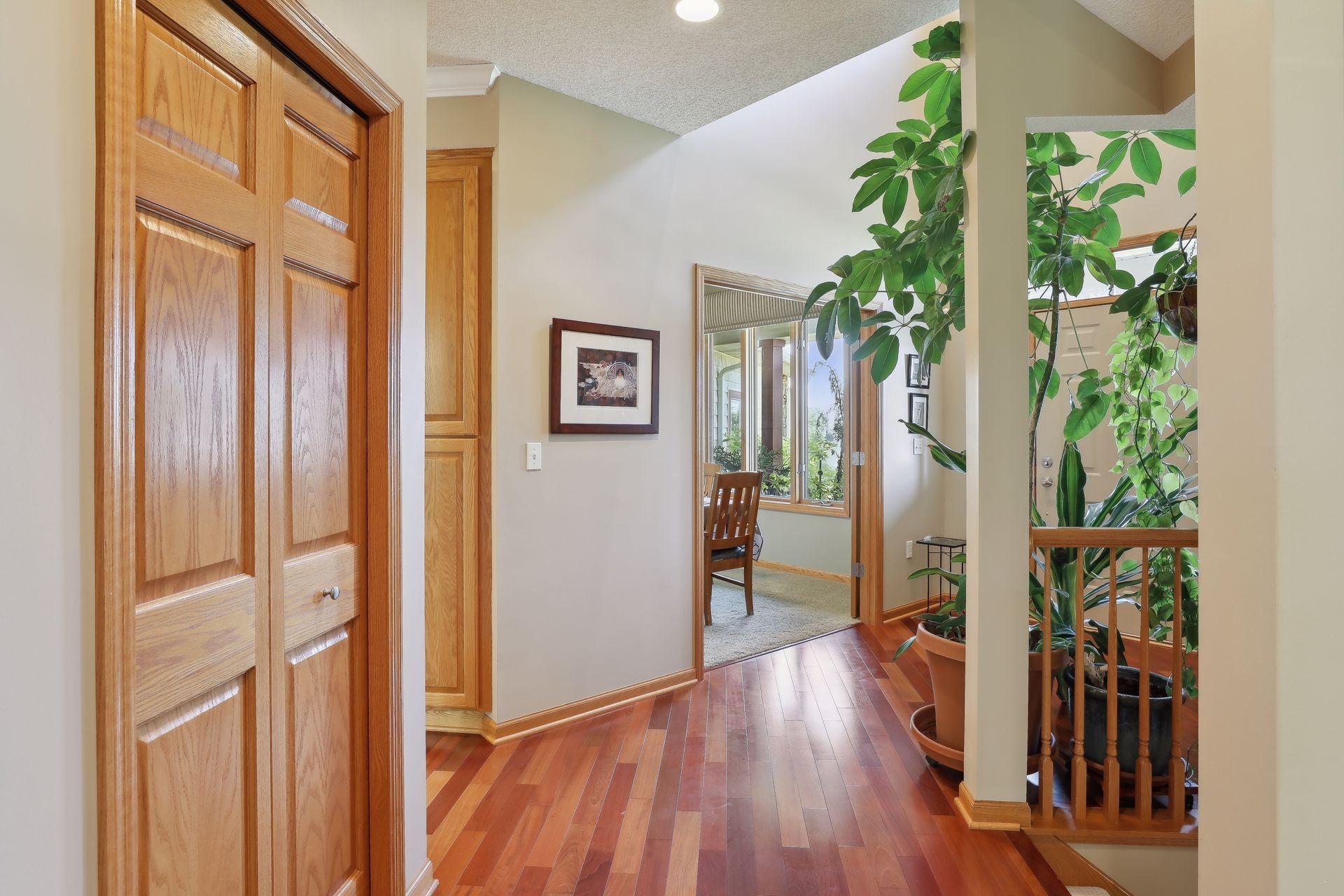 621 Cascade Drive Chaska, MN 55318 - Photo 7 of 60