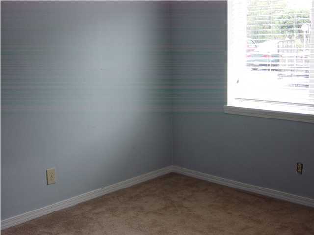 101 Old Ferry Road, Unit 3B Shalimar, FL 32579 - Photo 4 of 6 a room that has a window in it