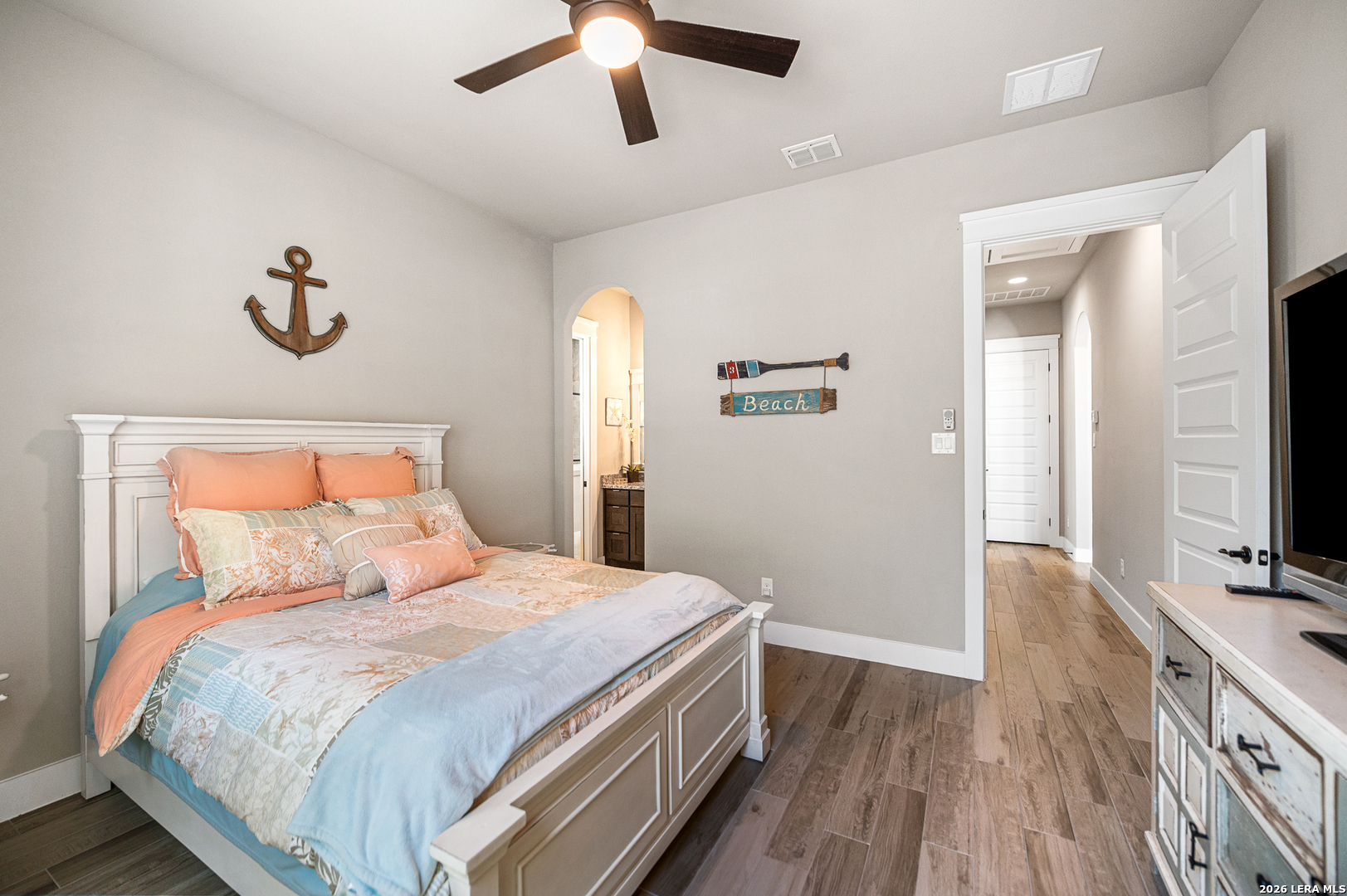 407 Havasu Spring Branch, TX 78070 - Photo 38 of 70 a bedroom with a bed and a flat screen tv