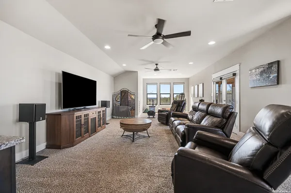 $1,300,000 | 407 Havasu, Spring Branch, TX 78070