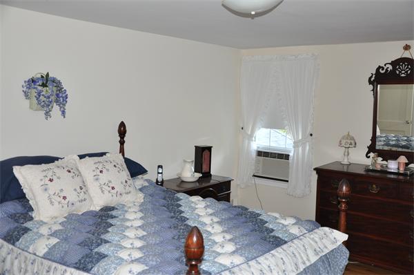 29 Donbray Road Springfield, MA 01119 - Photo 11 of 15