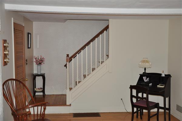 29 Donbray Road Springfield, MA 01119 - Photo 3 of 15