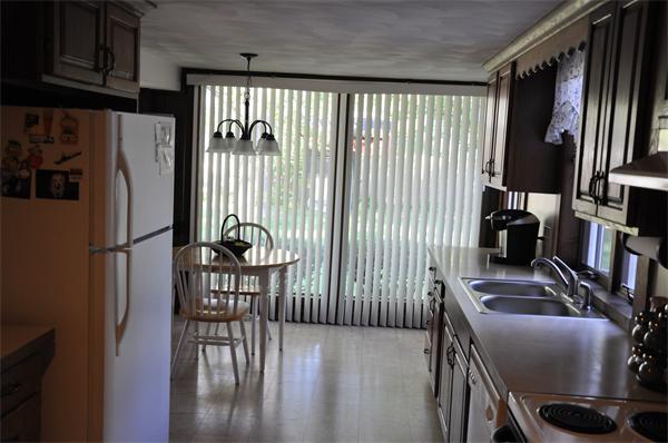 29 Donbray Road Springfield, MA 01119 - Photo 6 of 15