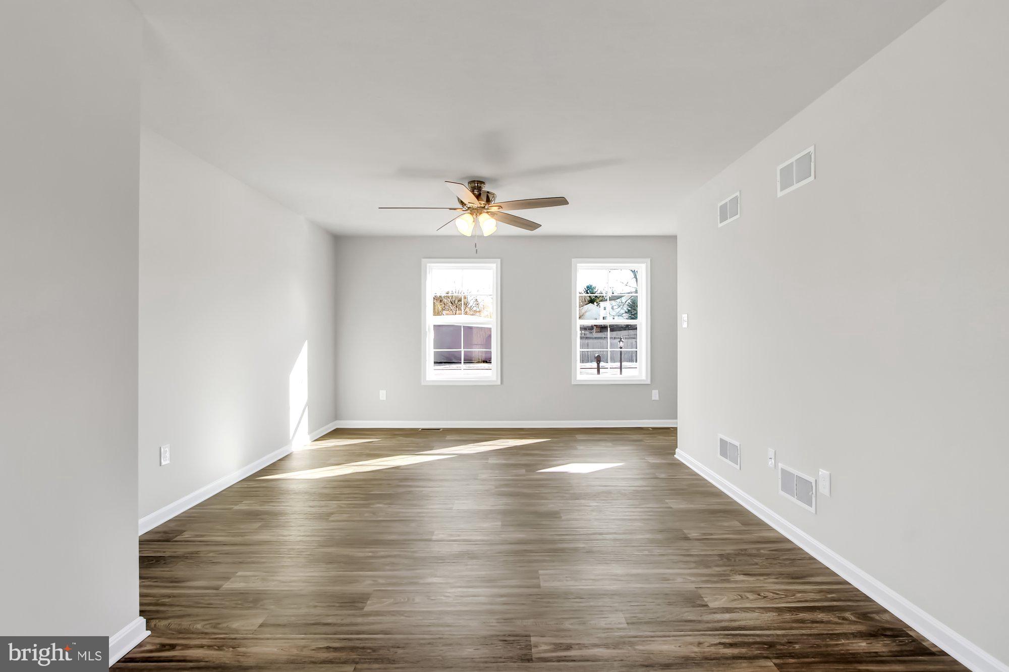 662 Stoverstown Road York, PA 17408 - Photo 7 of 22 Photos are Similar