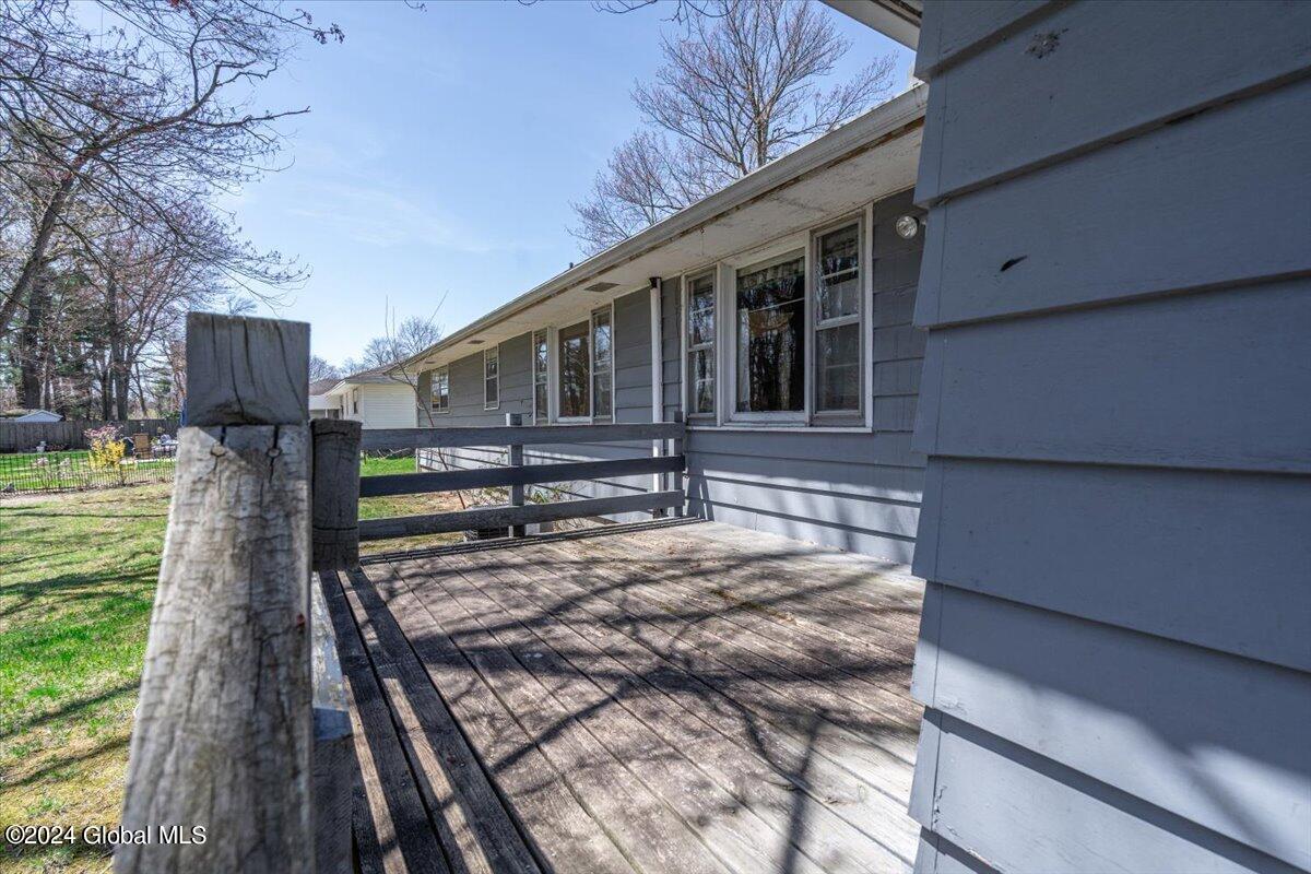 77 Mordella Road Colonie, NY 12205 - Photo 6 of 32 05-77 MORDELLA-13