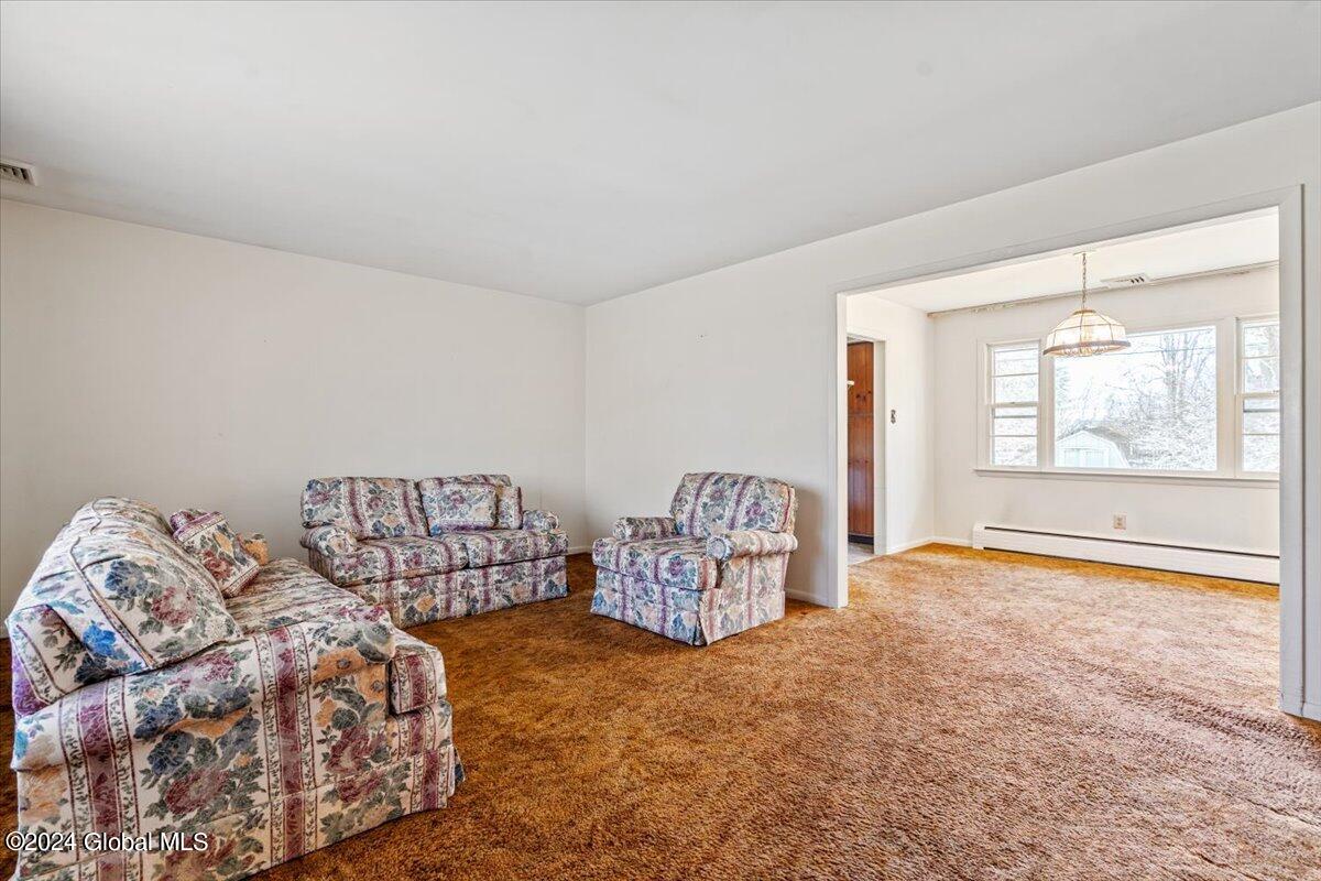 77 Mordella Road Colonie, NY 12205 - Photo 7 of 32 06-77 MORDELLA-14
